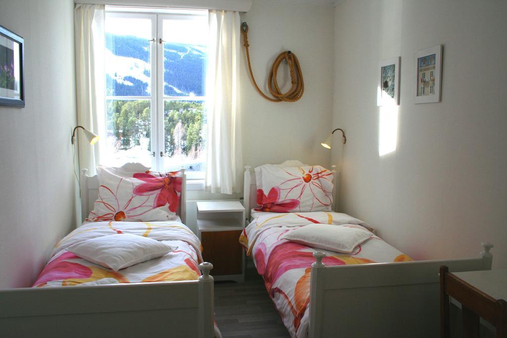 Furulund Pensjonat Ron Rum bild